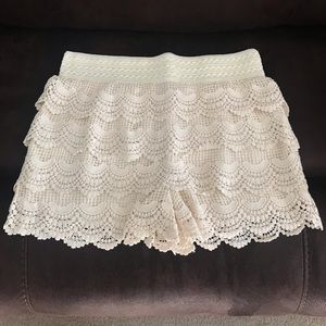 Crochet cream shorts